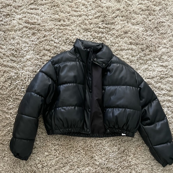 Zara Jackets & Blazers - Zara faux leather puffer